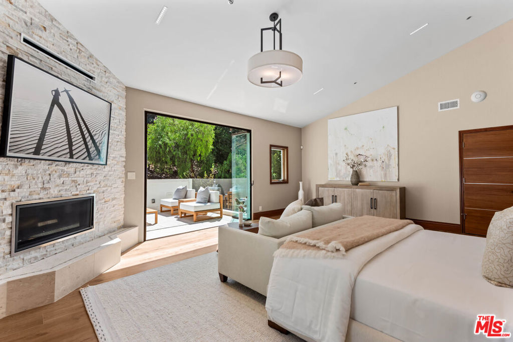 MLS #25599795 image #17