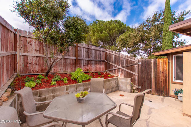 2905 Foothill Drive, Westlake Village CA: https://media.crmls.org/mediaz/e35e5819-ae13-428d-85e9-de4f2bc699ad.jpg