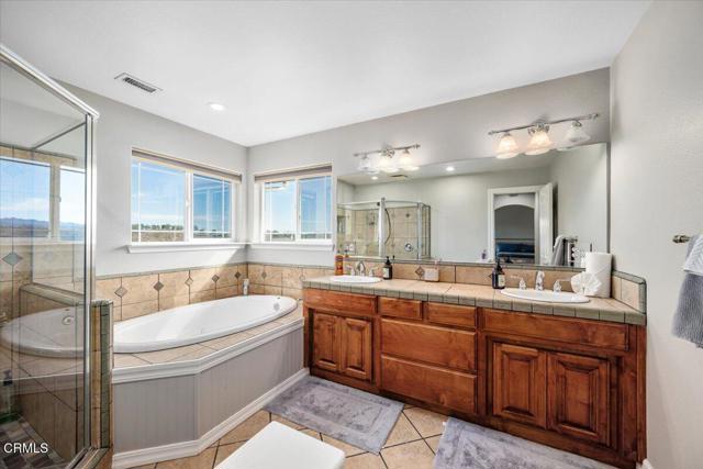 2438 Captains Walk, Bradley CA: https://media.crmls.org/mediaz/e35ed370-8da8-4523-96c8-e19d16a81116.jpg