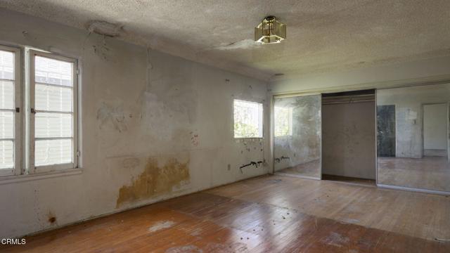 Detail Gallery Image 11 of 20 For 4523 W 18th St, Los Angeles,  CA 90019 - 2 Beds | 1 Baths