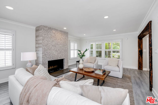 3544 Laurel Canyon Boulevard, Studio City CA: https://media.crmls.org/mediaz/e35ffb0f-25bc-4bd0-9312-c0aada52bc9f.jpg
