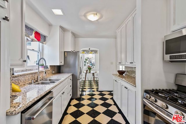1247 Highland Avenue photo 8