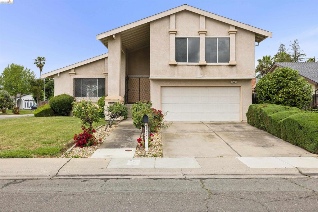 7360 Meadowgate Dr