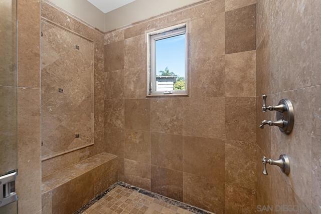 Image 32 of 44 For 3745 Vista Pointe