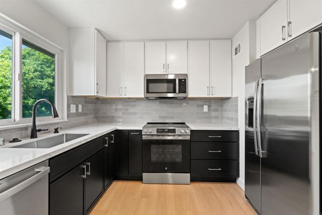 1733 Pepper Drive, El Cajon CA: https://media.crmls.org/mediaz/e3640aa4-1934-41ea-8558-9b5d709f03c8.jpg