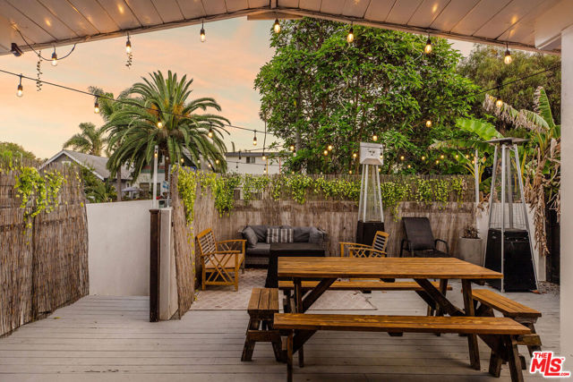 1141 Cabrillo Avenue, Venice CA: https://media.crmls.org/mediaz/e3644270-9701-4a98-b330-ab17cf498b96.jpg