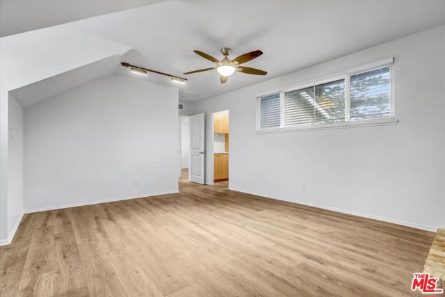 1753 Roman Avenue, Camarillo CA: https://media.crmls.org/mediaz/e36465ae-48c8-4052-a252-a2497b1f41aa.jpg