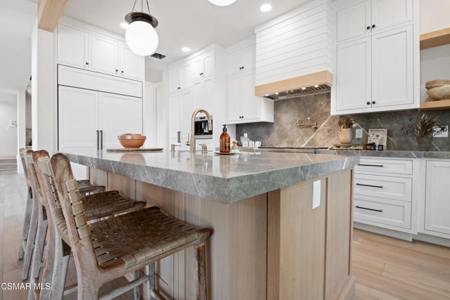 4212 Par Five Drive, Westlake Village CA: https://media.crmls.org/mediaz/e36549e9-f554-4b11-91eb-8505b7b29e2f.jpg