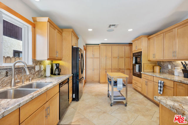 4116 Tilden Avenue photo 6