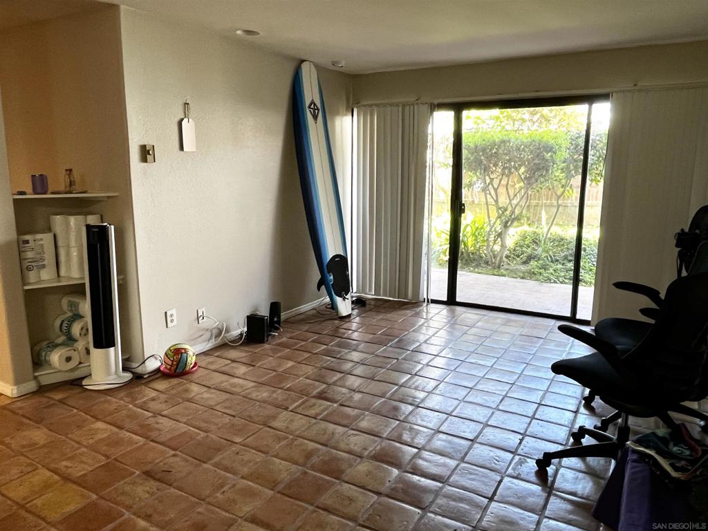 8332 Regents Rd - photo 4