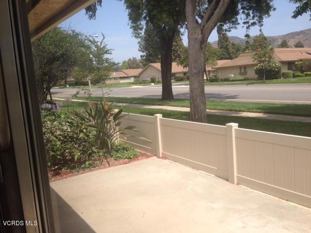7208 Village 7, Camarillo CA: https://media.crmls.org/mediaz/e3662d25-f9ba-403b-b3a4-8337bef6d6de.jpg