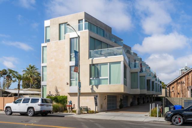 Detail Gallery Image 20 of 24 For 2648 State Street, Unit #E, Carlsbad,  CA 92008 - 3 Beds | 3/1 Baths