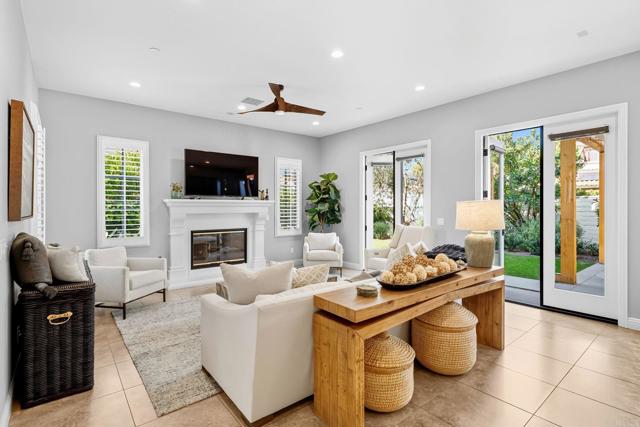 16941 Simple Melody Lane, San Diego CA: https://media.crmls.org/mediaz/e368e1ae-a15e-42df-be54-f1cfb2100288.jpg