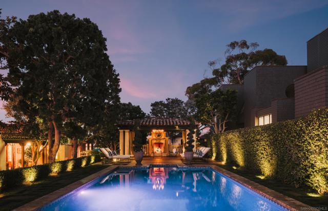 7757 Whitefield Pl, La Jolla CA: https://media.crmls.org/mediaz/e369623b-46a2-4bed-9c8e-549e2ee9660d.jpg