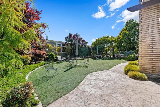 4160 Jade Street, Capitola CA: https://media.crmls.org/mediaz/e369c2a8-ea08-4409-b548-d1358392b2ba.jpg