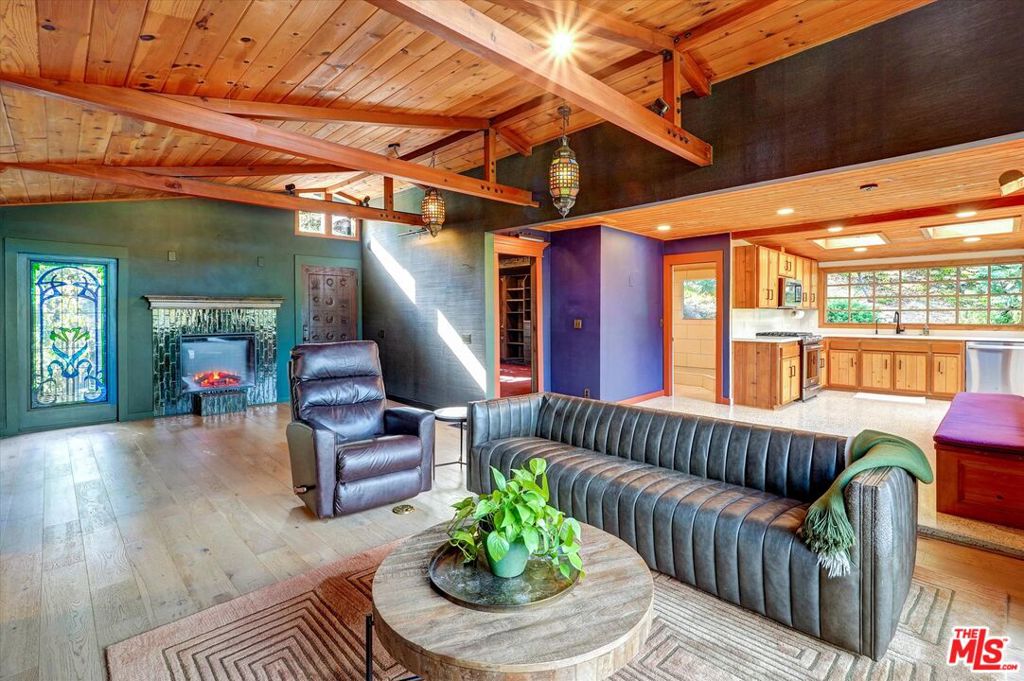 19643 Valley View Dr