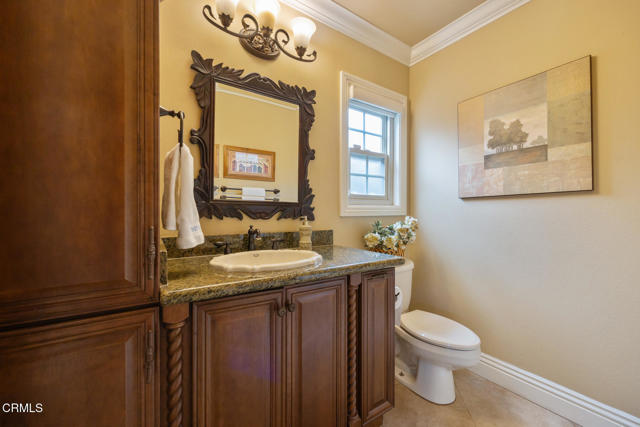 22671 Cheryl Way, Lake Forest CA: https://media.crmls.org/mediaz/e36a95bb-0174-4514-bfb7-0172c8ba8953.jpg