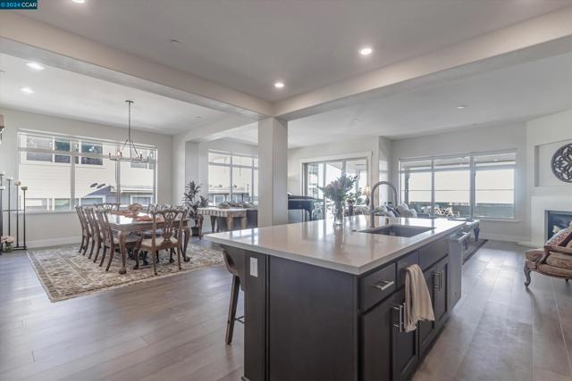 Image 10 of 60 For 6719 Skyview Dr