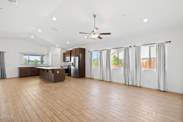 Detail Gallery Image 13 of 46 For 9101 Willow Terrace Dr, Shafter,  CA 93263 - 4 Beds | 2 Baths