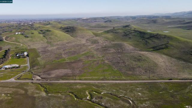 0 Briones Valley Rd, Brentwood (CC) CA: https://media.crmls.org/mediaz/e36d2ab2-5592-4565-a2aa-a155c658c37f.jpg