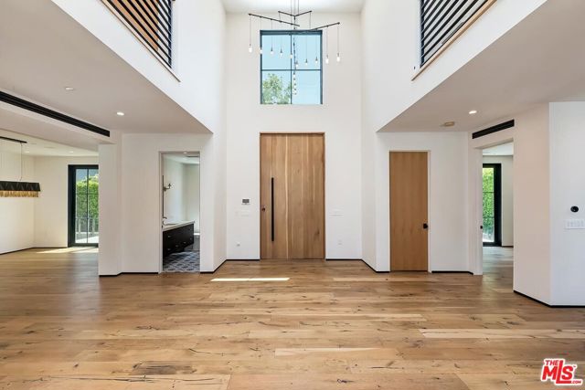 6115 W 6th Street, Los Angeles CA: https://media.crmls.org/mediaz/e36d881a-483d-41bc-8062-e300066b23b7.jpg