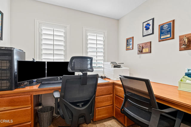 490 Peter Place, Simi Valley CA: https://media.crmls.org/mediaz/e36dd940-c17d-496e-9a1e-7d01ab686bb4.jpg