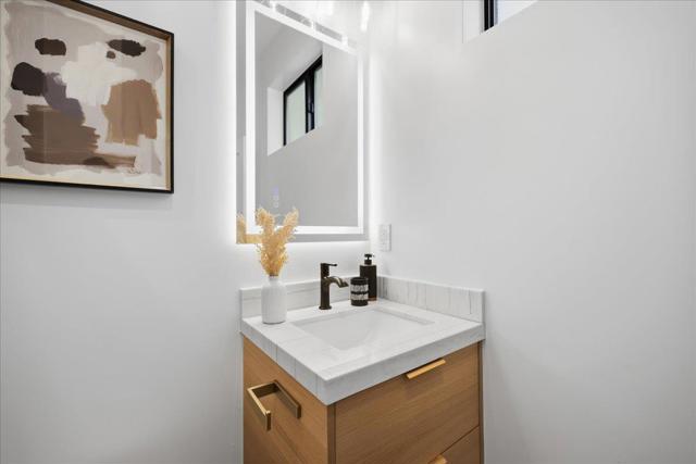 747 W Washington Avenue, Sunnyvale CA: https://media.crmls.org/mediaz/e36ddd46-21fb-42cf-b70b-7405411ad4cf.jpg