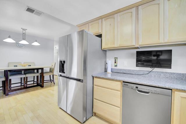 6175 Oneida Drive, San Jose CA: https://media.crmls.org/mediaz/e36dfce0-8cc8-4e02-a6da-3ca84bcb3691.jpg