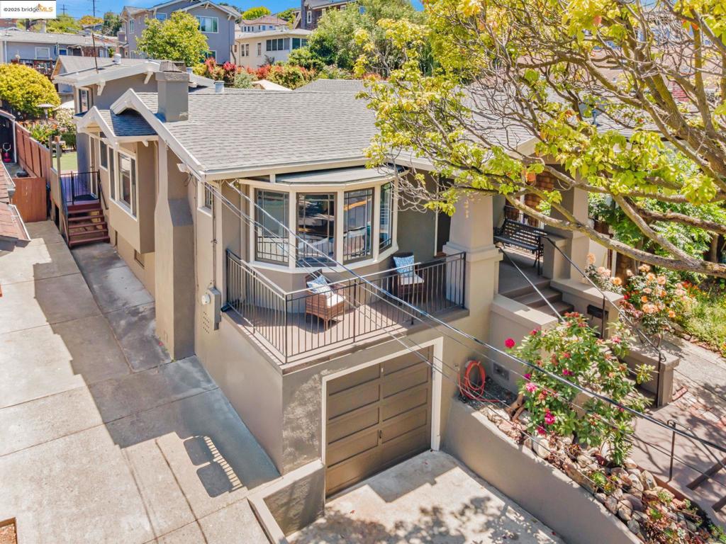 1005 Peralta Ave
