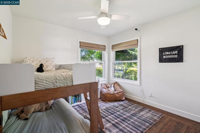 528 Shelly Dr, Pleasant Hill CA: https://media.crmls.org/mediaz/e36e81dd-e5b2-4ff6-9578-32b9d1508f53.jpg