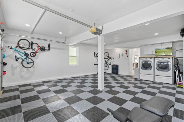 265 S Bayview Avenue, Sunnyvale CA: https://media.crmls.org/mediaz/e36eb265-5604-4502-ad2d-50738459fec4.jpg