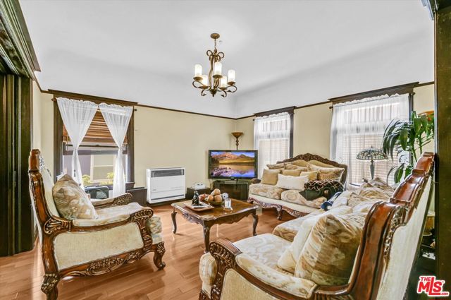 MLS #25594445 image #8