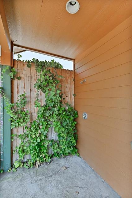 18757 Sunrise Way, Tuolumne CA: https://media.crmls.org/mediaz/e3707dc2-a10c-4873-a4cf-1f5890fc4888.jpg