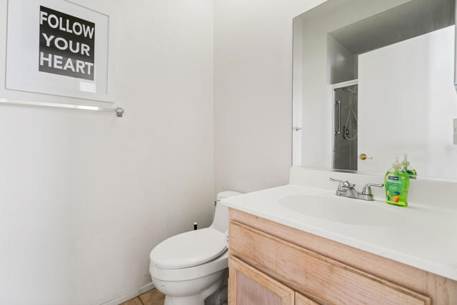 78948 Waterford Lane, Palm Desert CA: https://media.crmls.org/mediaz/e37093bf-005d-4a03-bcee-401561714351.jpg