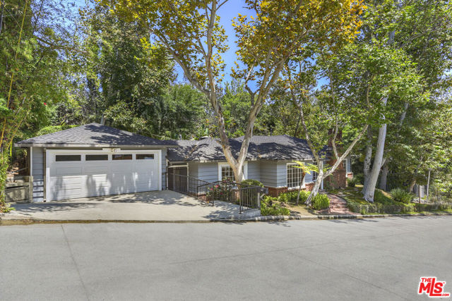 Image 2 for 5405 Black Oak Dr, Los Angeles, CA 90068