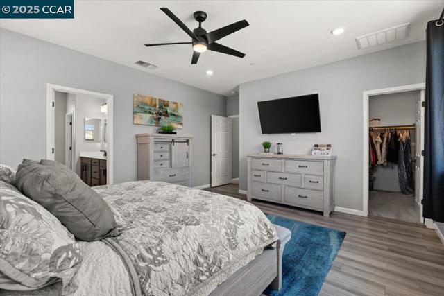 405 Avanti Way, Oakley CA: https://media.crmls.org/mediaz/e3722928-2779-4892-b91a-61a0a479fd88.jpg