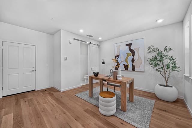 822 Julian Terrace, Sunnyvale CA: https://media.crmls.org/mediaz/e3725192-75a5-4905-aea9-7cffbcea9ac4.jpg