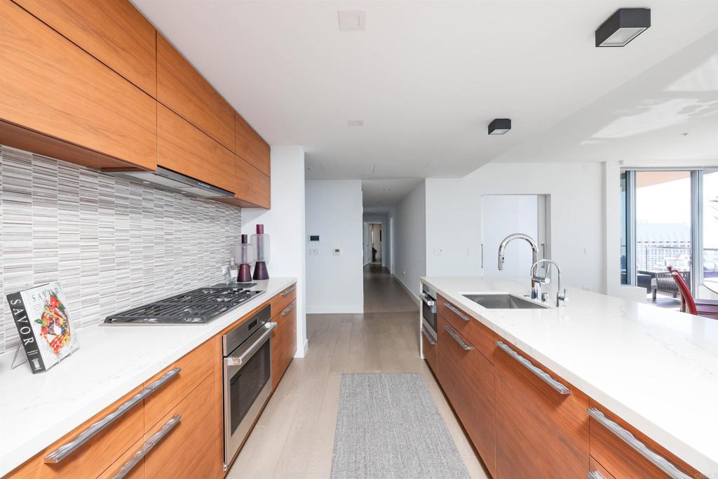 888 E Street - photo 14