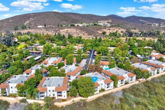 10357 Azuaga St, San Diego CA: https://media.crmls.org/mediaz/e3732fb3-20a6-4b79-8b44-5eb1afd4a57f.jpg