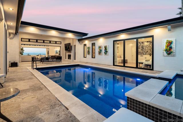 2365 Via Siena, La Jolla CA: https://media.crmls.org/mediaz/e37387b1-cda3-4895-935d-df7d03037a85.jpg