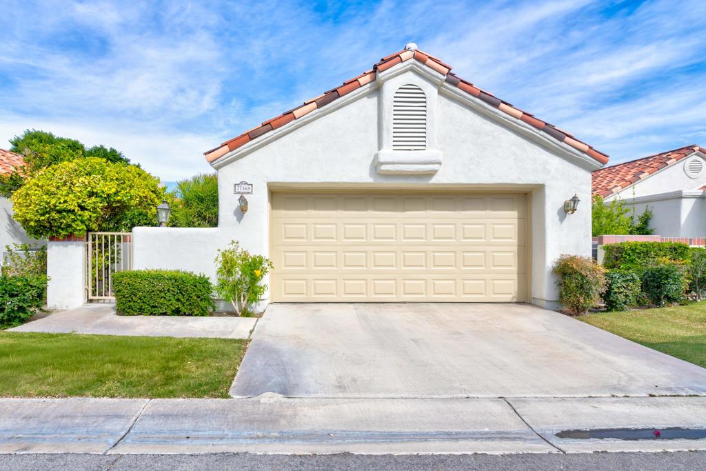 77568 Calle Las Brisas N