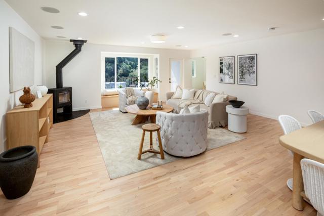 6932 Freedom Boulevard, Aptos CA: https://media.crmls.org/mediaz/e3742bd8-20b1-4e40-ab8a-2d34999ebefa.jpg