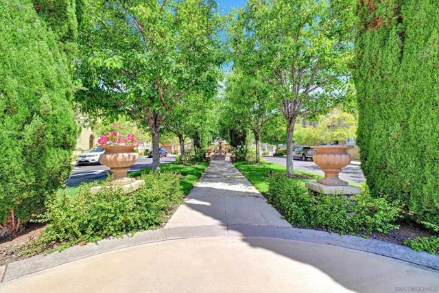 7855 Via Belfiore, San Diego CA: https://media.crmls.org/mediaz/e3743f19-87b4-4095-9e55-d24a53e8d570.jpg