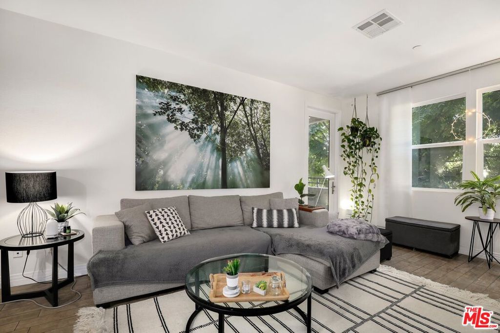 7100 Playa Vista Drive #216