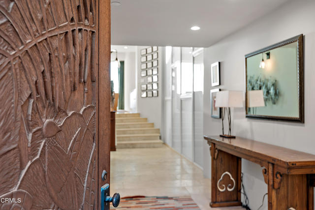 2956 Solimar Beach Drive Drive, Ventura CA: https://media.crmls.org/mediaz/e3749635-333d-48db-9247-a4ae8f6ac704.jpg