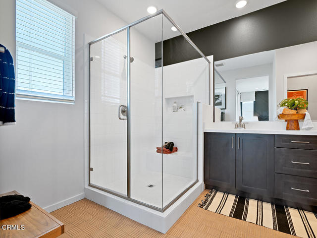 Detail Gallery Image 15 of 25 For 3822 Silvergrass Ln, Piru,  CA 93040 - 3 Beds | 2/1 Baths