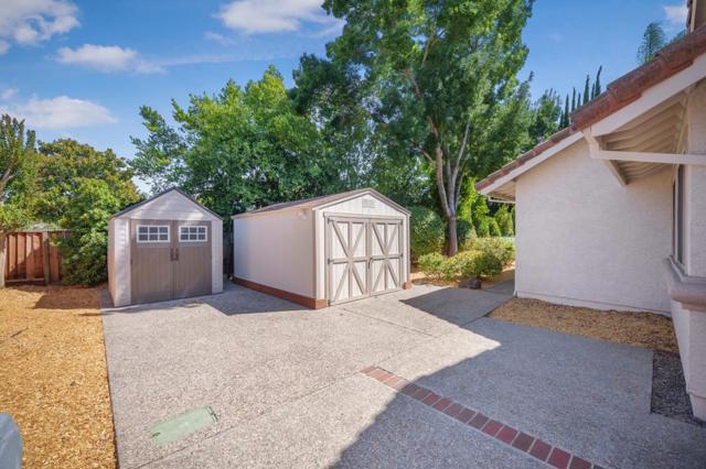 17157 Heatherwood Way, Morgan Hill CA: https://media.crmls.org/mediaz/e3758b47-ab5c-4dd1-b5c9-5c4be0506352.jpg