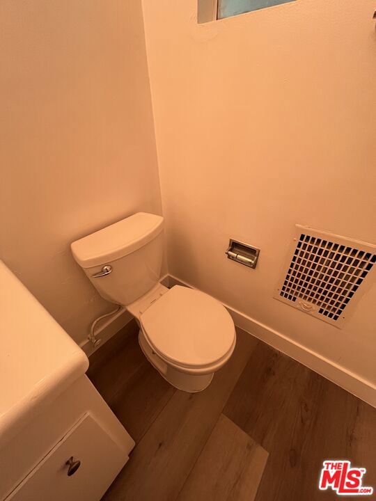 4187 Arch Drive, Studio City CA: https://media.crmls.org/mediaz/e375b82a-d882-4871-8ec6-9772122ec75a.jpg