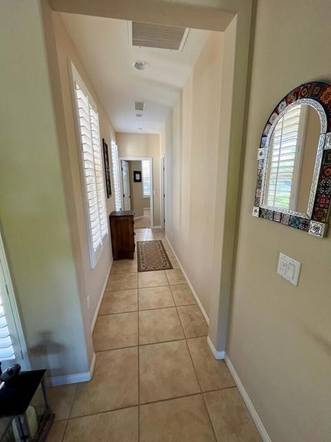 81407 Golden Poppy Way, La Quinta CA: https://media.crmls.org/mediaz/e3763b11-759c-4c82-b79d-d2e3552b7bae.jpg