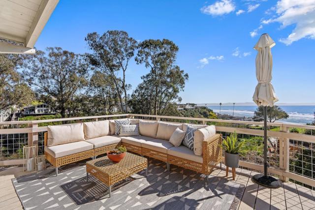 664 Bayview Drive, Aptos CA: https://media.crmls.org/mediaz/e3768d1f-a134-46c7-abd1-ed591f110f96.jpg